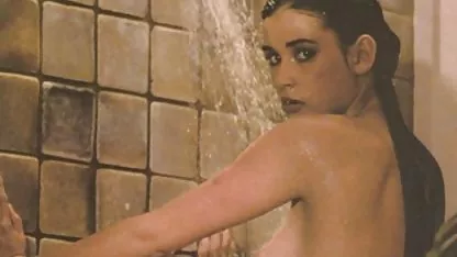 Cewek seksi, toket smp gede ngentot keroyokan, titit besar, memukul