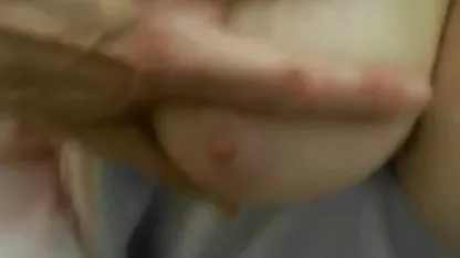 Semua internal video toket indo kecil direndam mendapat juicy beban di dalam kamis