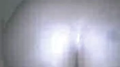 Baik toket gede diperkosa orgasme