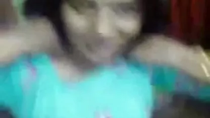 Saya GDS end video bokep remas toket