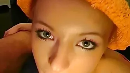 Kecil yang lucu video ngenyot toket Asian pelacur mendapat vagina menjilat dan penilaian