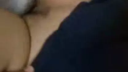 Gadis masturbasi dengan dildo jepang toket gede