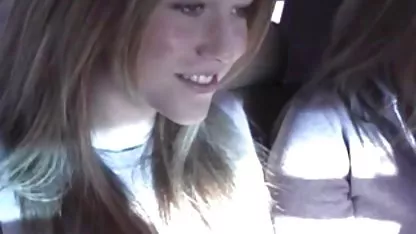 Gadis seksi webcam video xxx toket gede menari